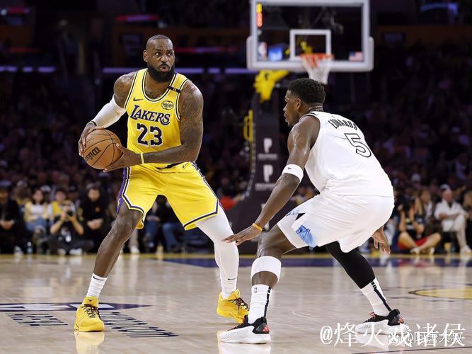 詹姆斯10分浓眉12+11 湖人不敌森林狼近7战5负 詹姆斯10分浓眉12+11 湖人不敌森林狼近7战5负